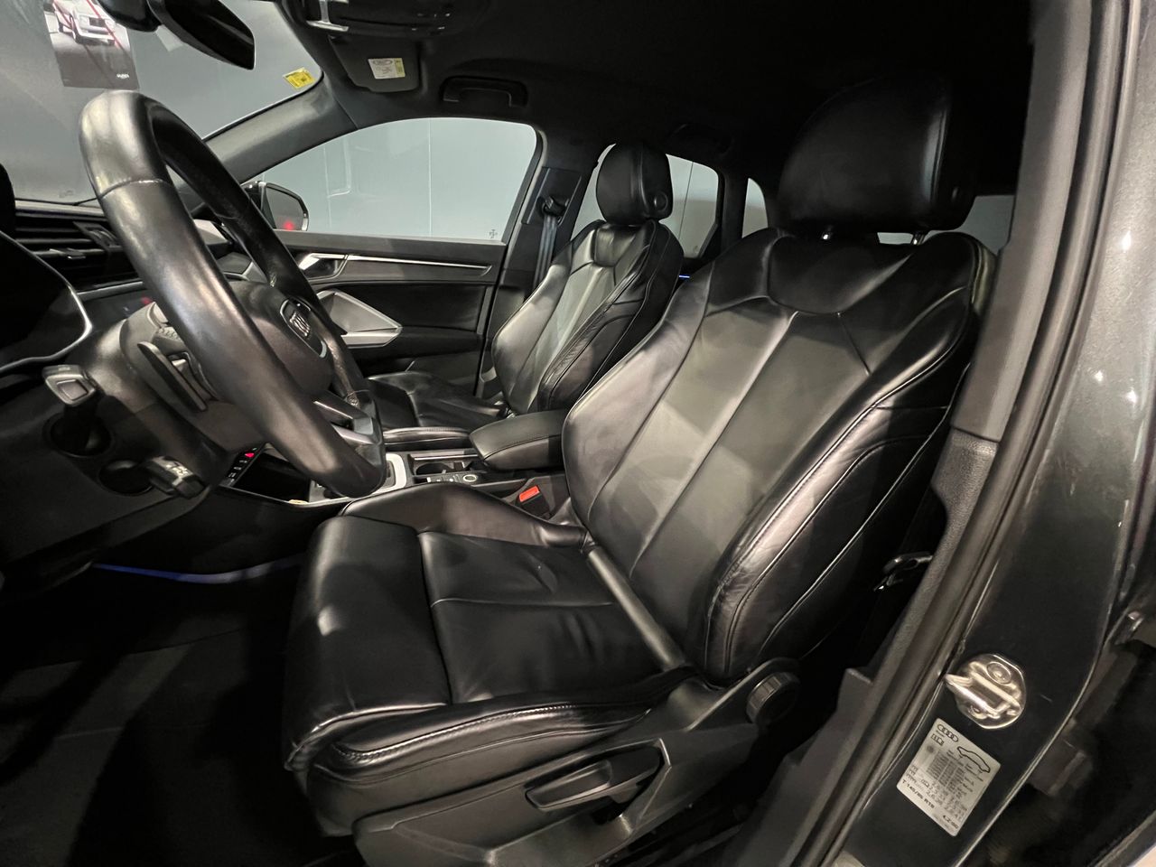 Foto Audi Q3 8