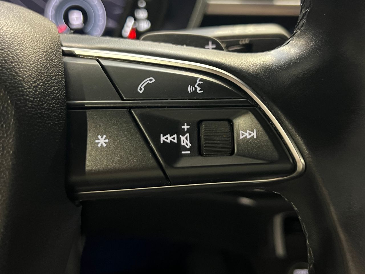 Foto Audi Q3 24