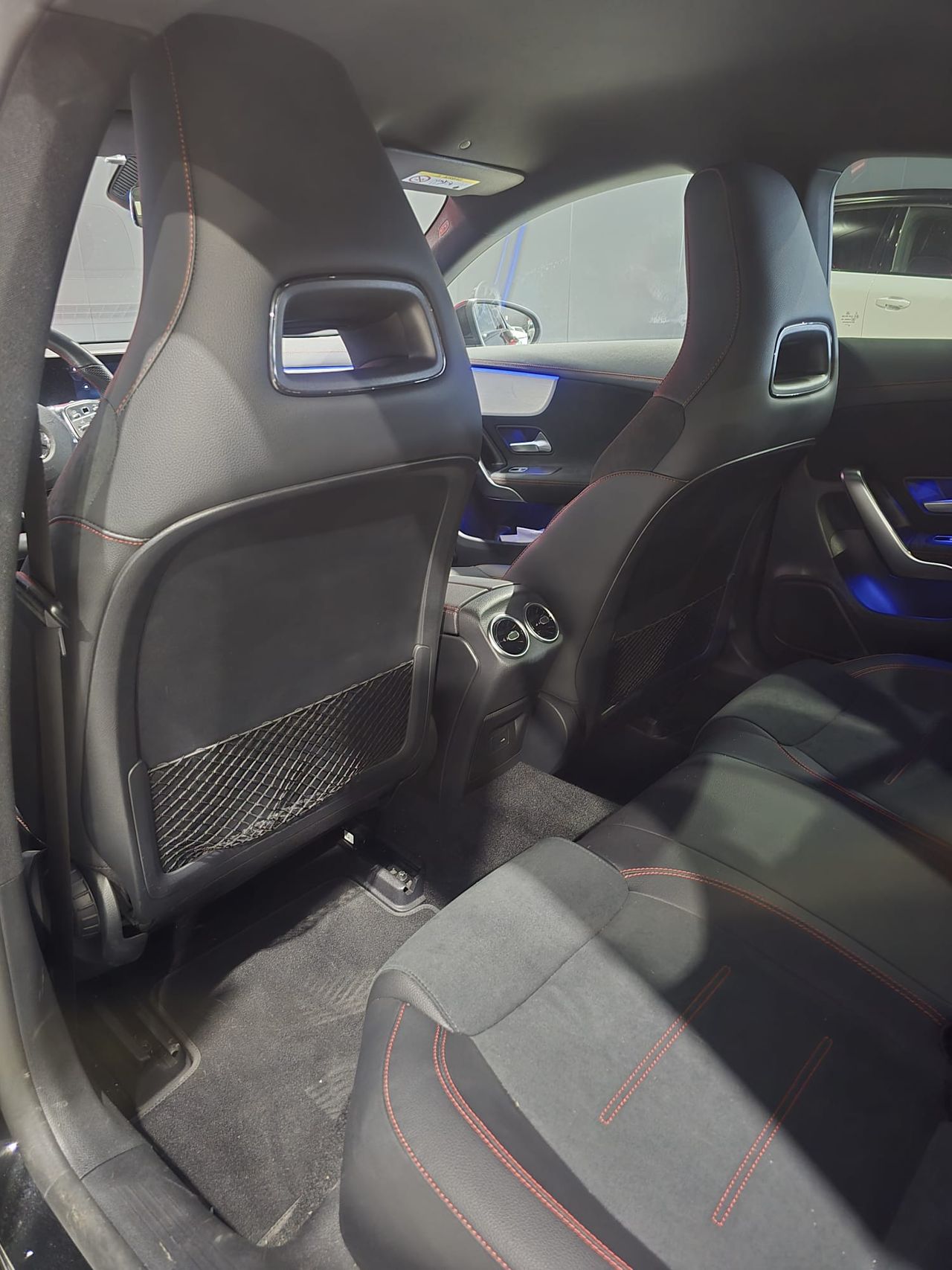 Foto Mercedes-Benz Clase CLA 15