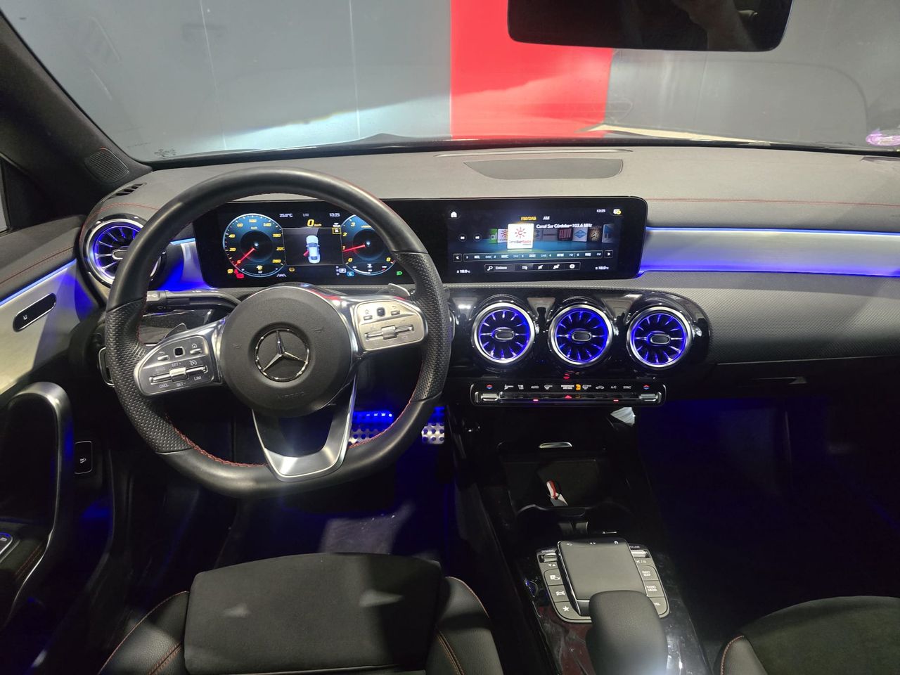 Foto Mercedes-Benz Clase CLA 16