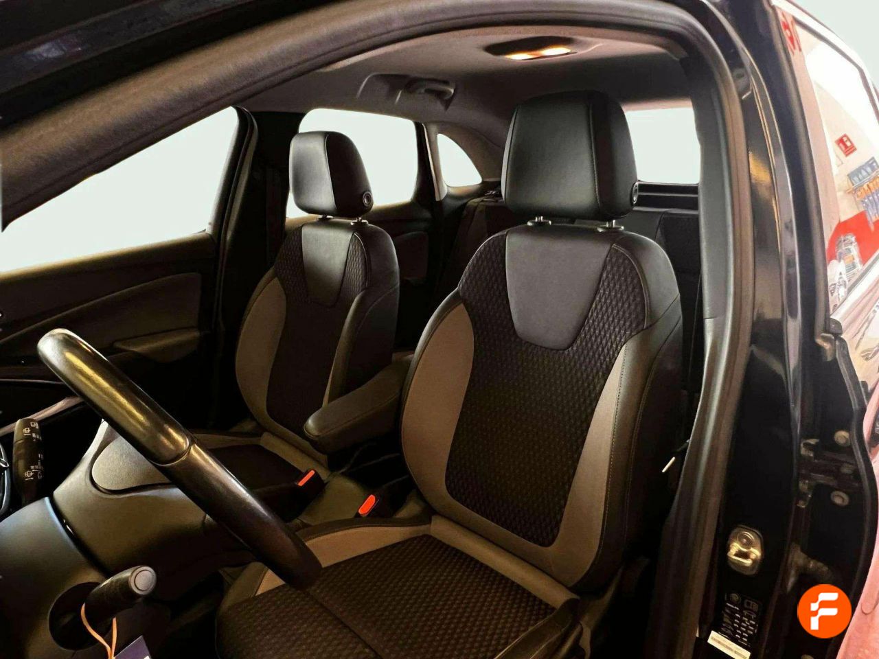 Foto Opel Crossland X 12