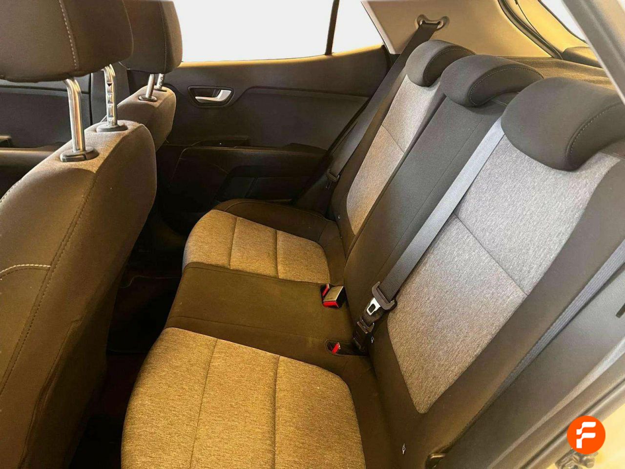 Foto Kia Stonic 11