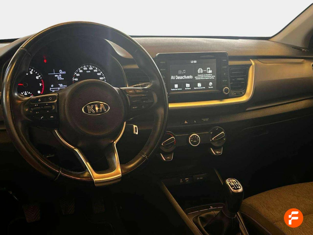 Foto Kia Stonic 12