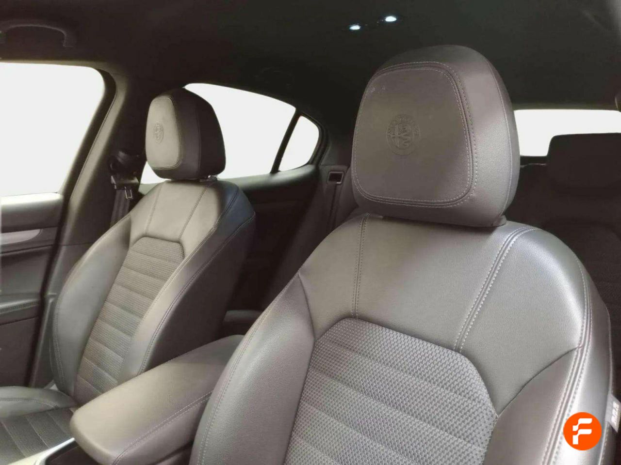 Foto Alfa Romeo Stelvio 4