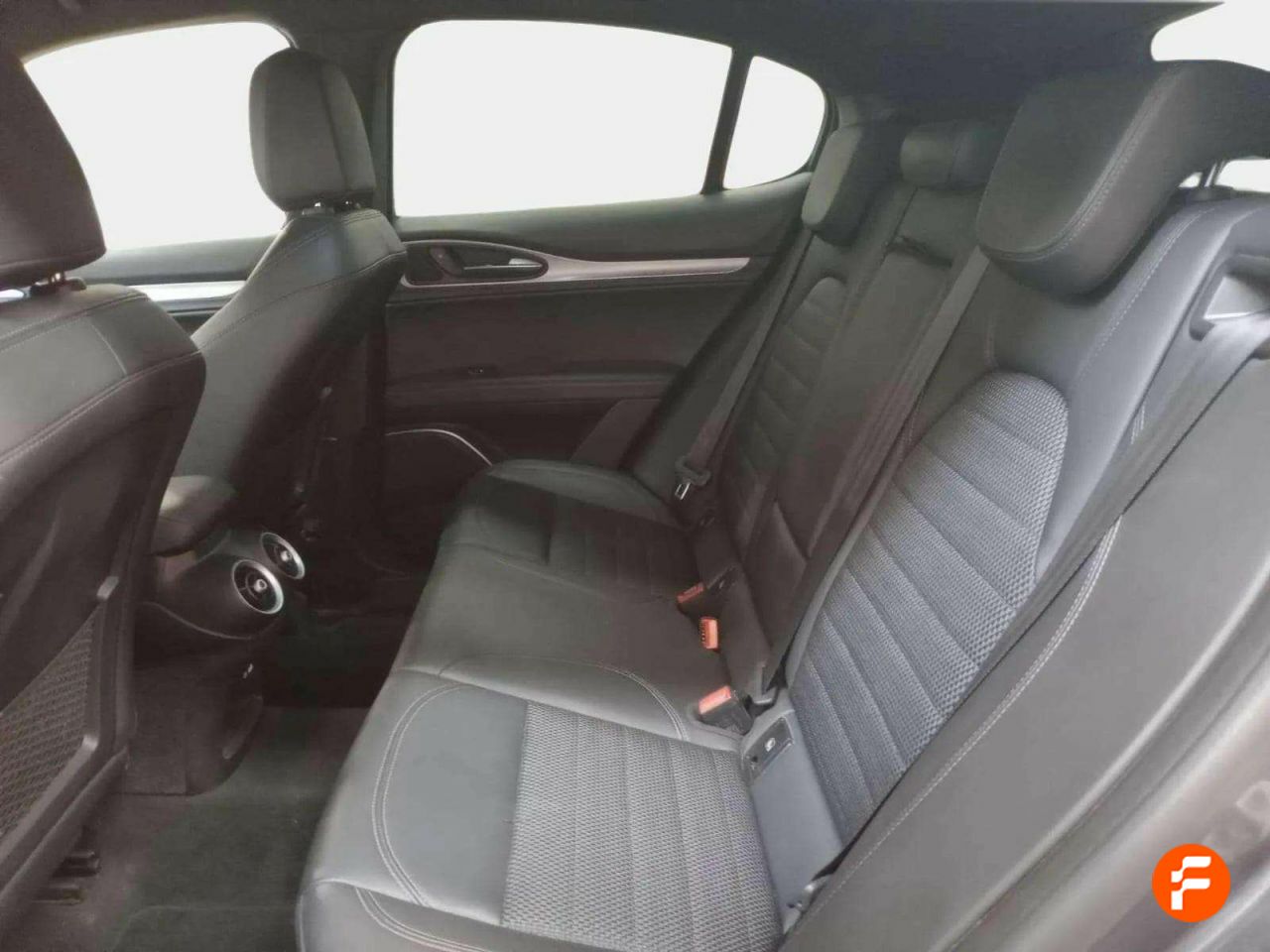 Foto Alfa Romeo Stelvio 15