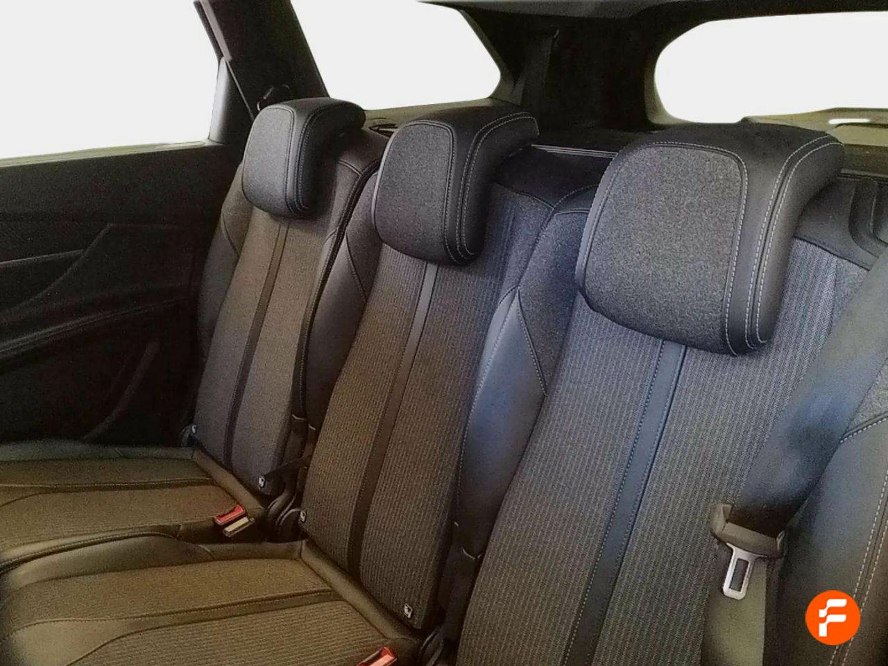 Foto Peugeot 5008 8