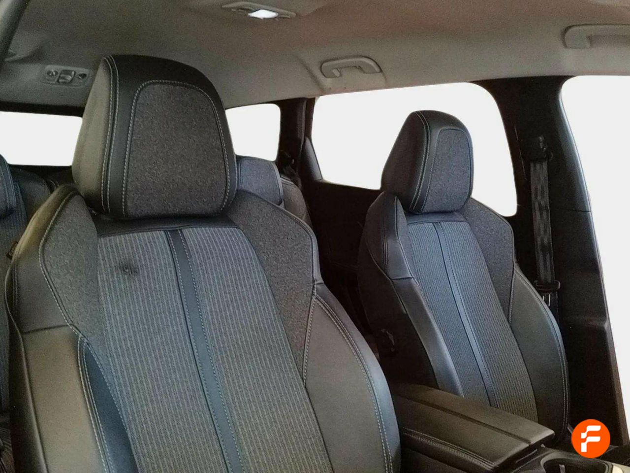 Foto Peugeot 5008 12
