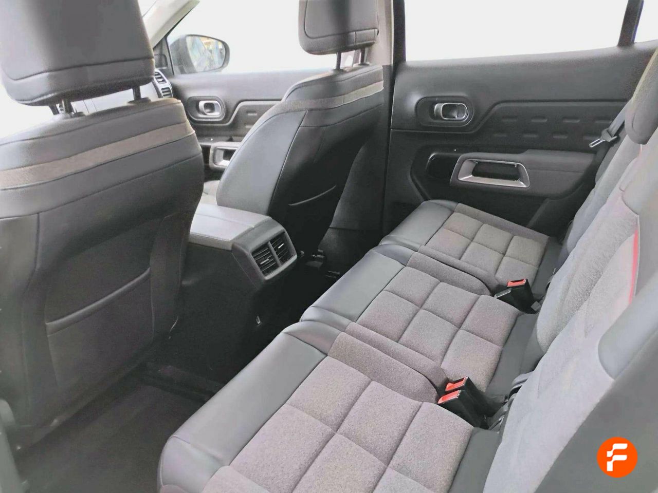 Foto Citroën C5 Aircross 9