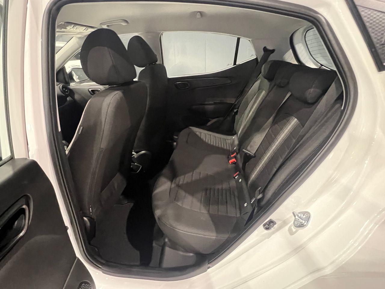 Foto Hyundai i10 6