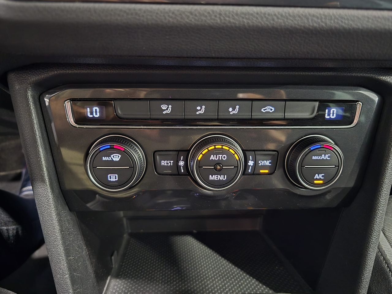 Foto Volkswagen Tiguan 11