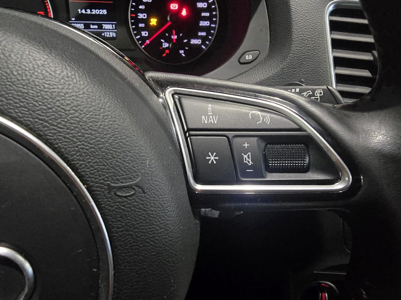 Foto Audi Q3 10