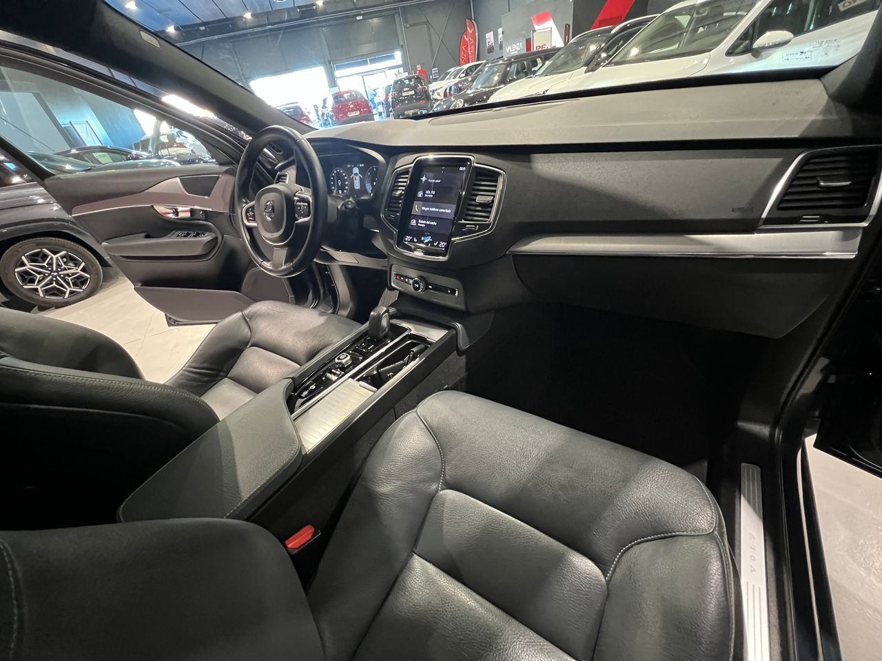 Foto Volvo XC90 14