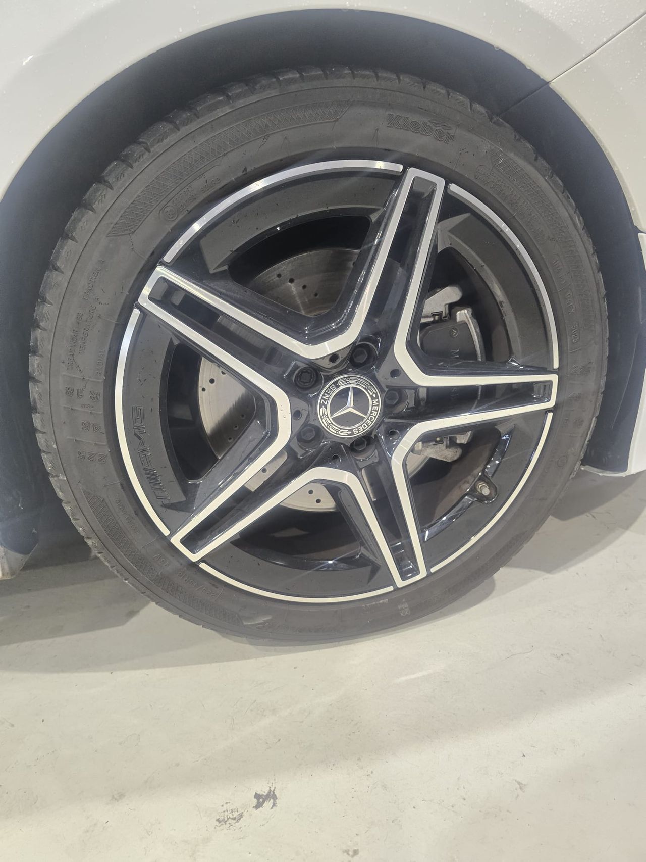 Foto Mercedes-Benz Clase CLA 23