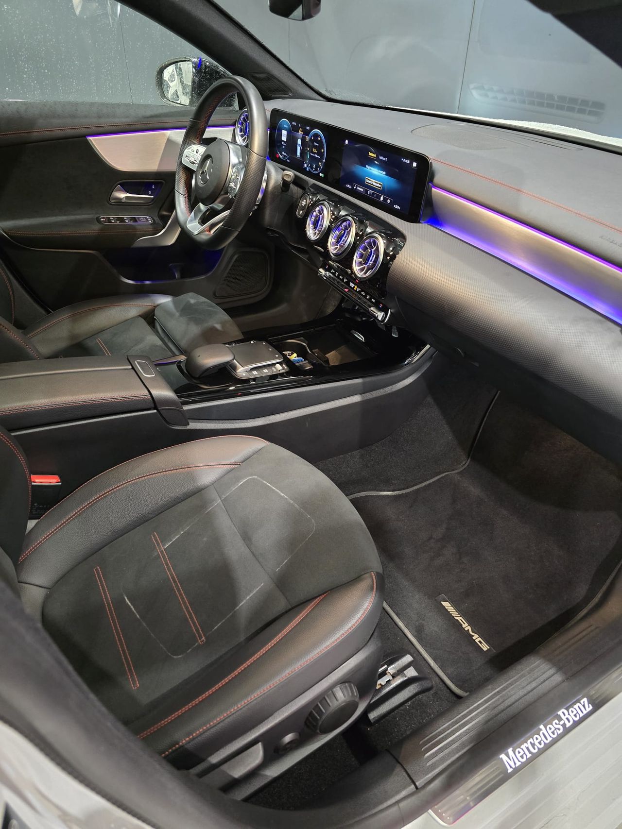 Foto Mercedes-Benz Clase CLA 24