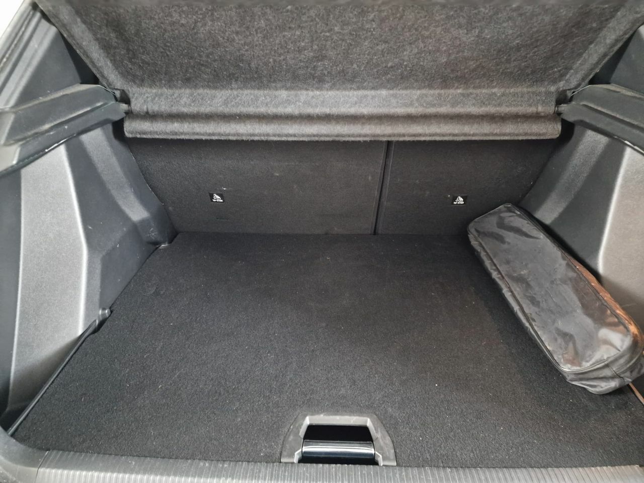 Foto Peugeot 2008 13