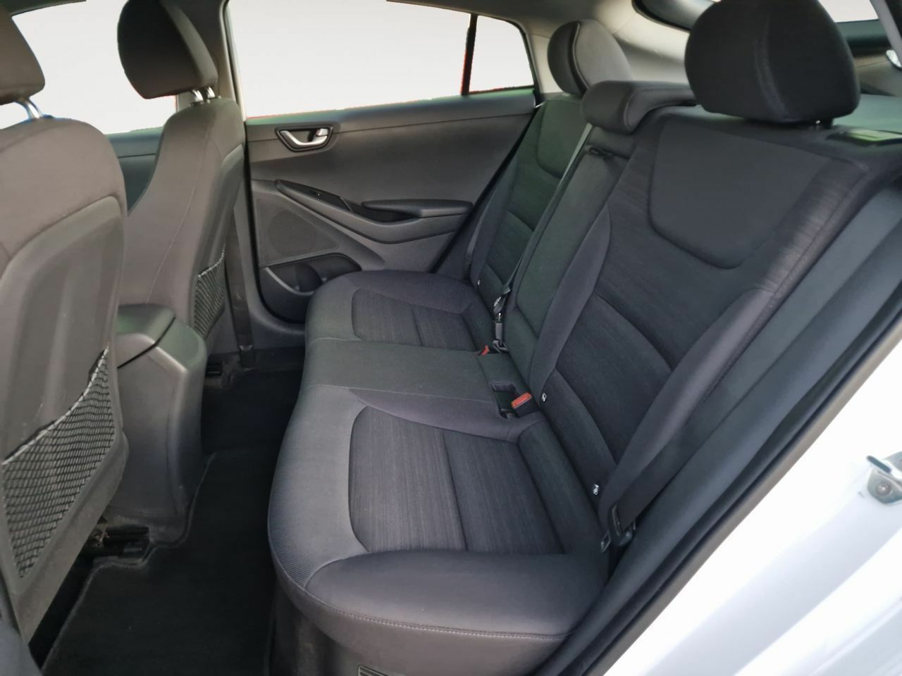 Foto Hyundai IONIQ 10