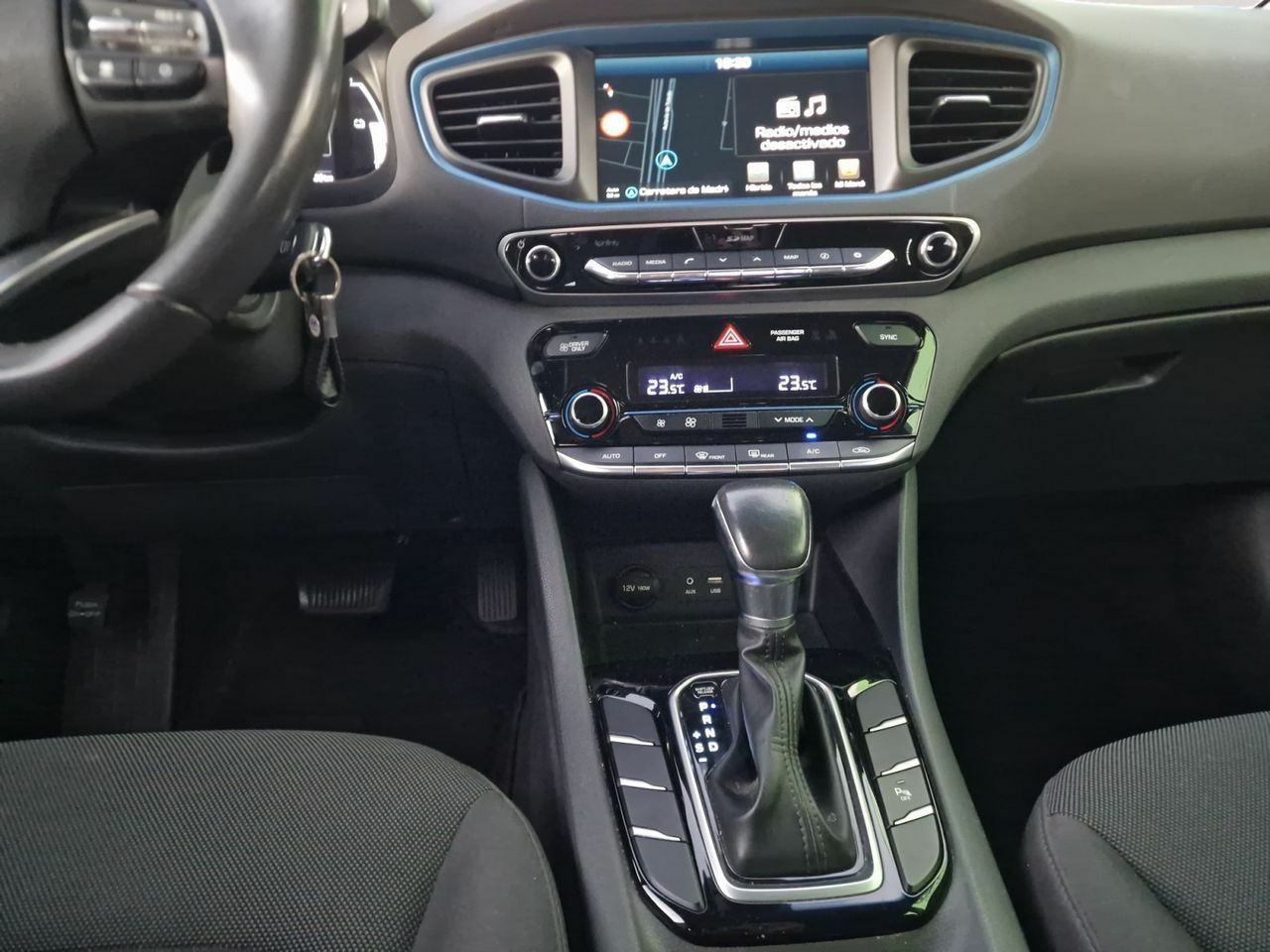 Foto Hyundai IONIQ 14