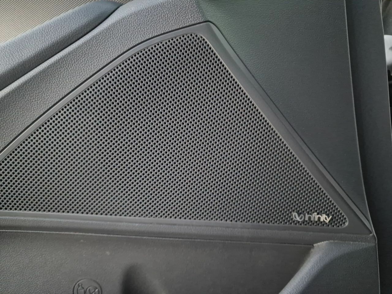 Foto Hyundai IONIQ 18