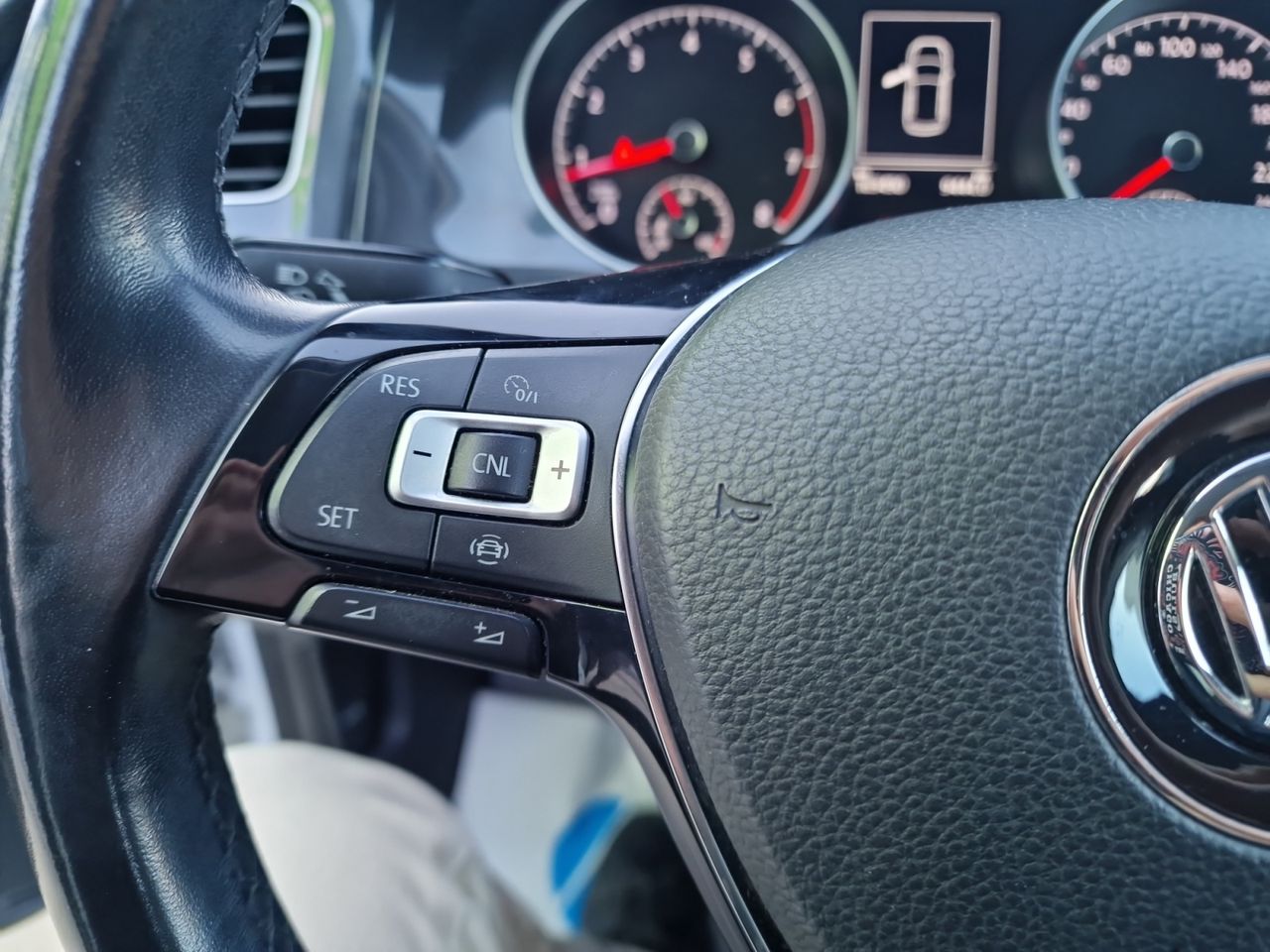 Foto Volkswagen Golf 19