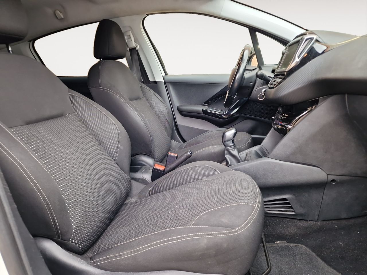 Foto Peugeot 208 15