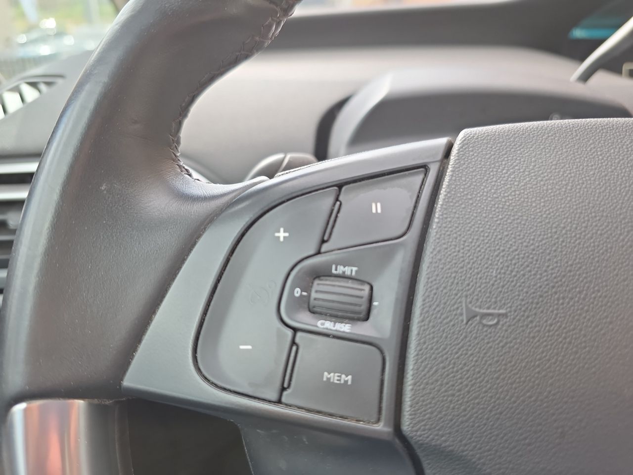 Foto Citroën Grand C4 SpaceTourer 19