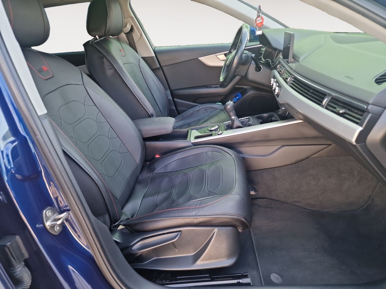 Foto Audi A4 12