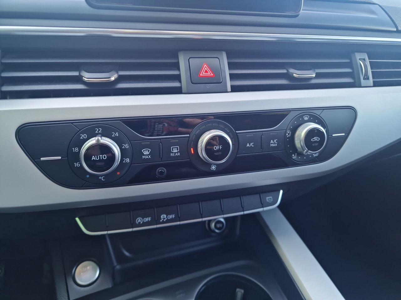 Foto Audi A4 16