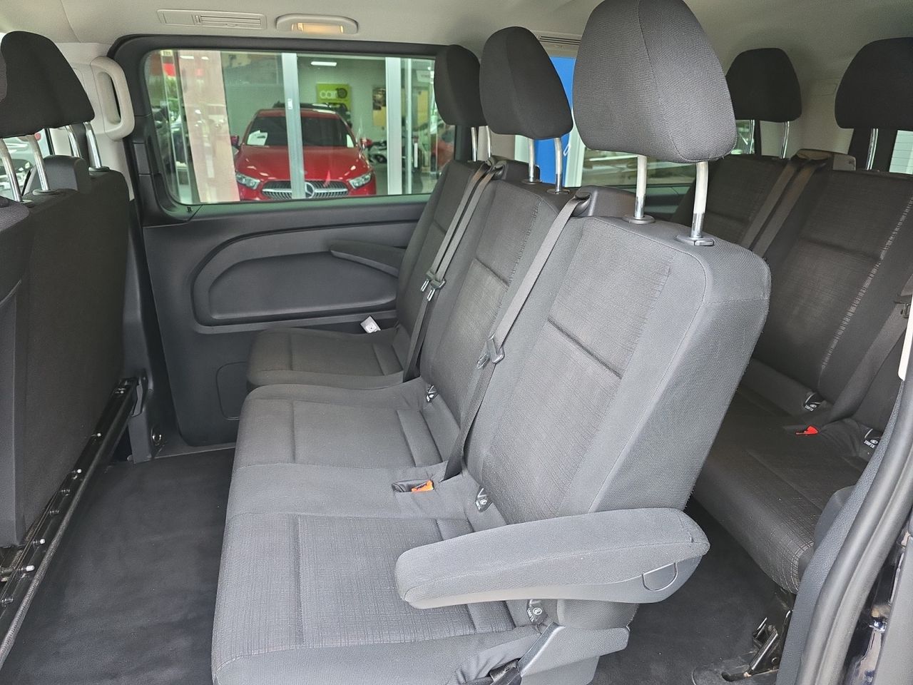 Foto Mercedes-Benz Vito 15