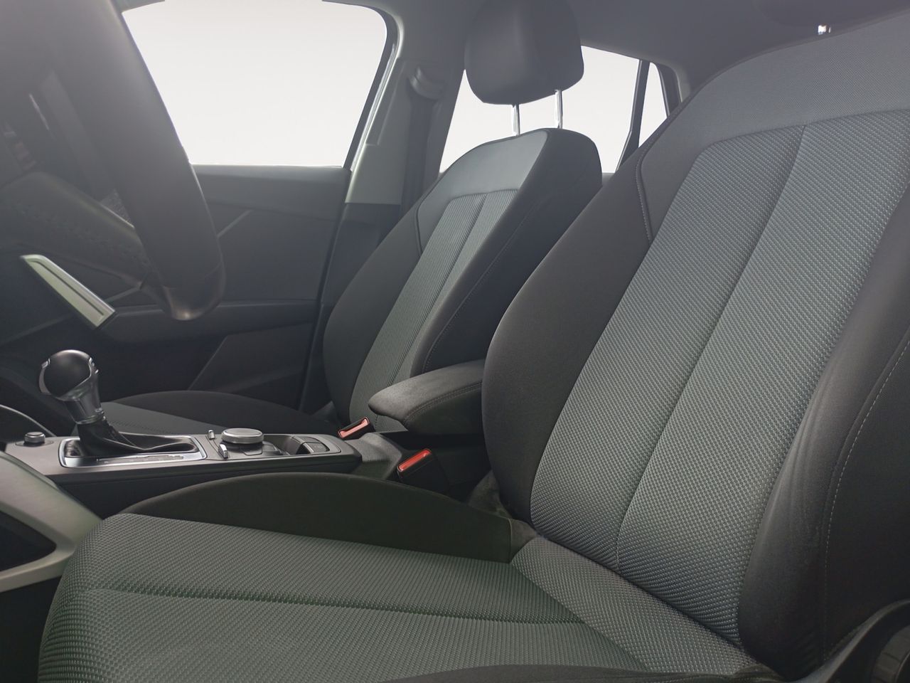 Foto Audi Q2 7