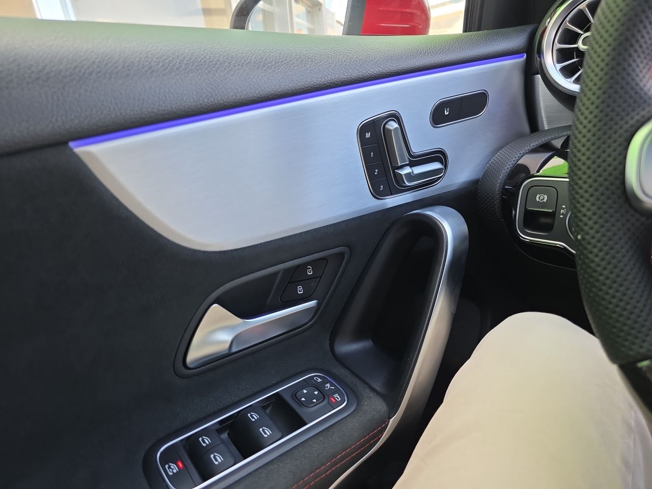 Foto Mercedes-Benz Clase A 18