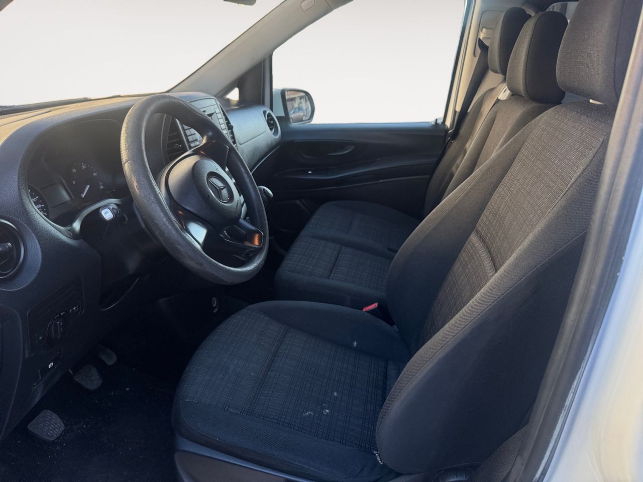Foto Mercedes-Benz Vito 13