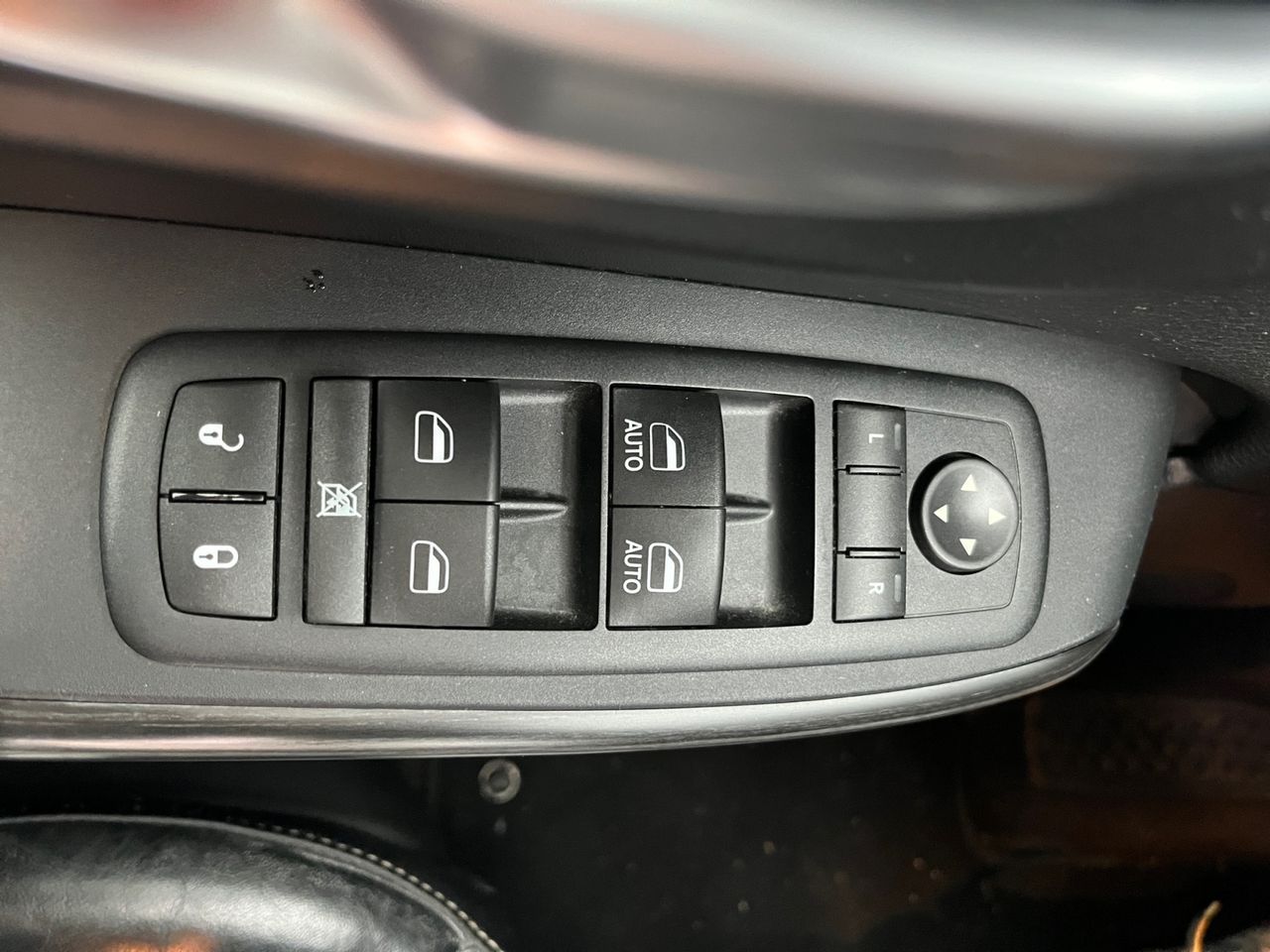Foto Jeep Cherokee 17