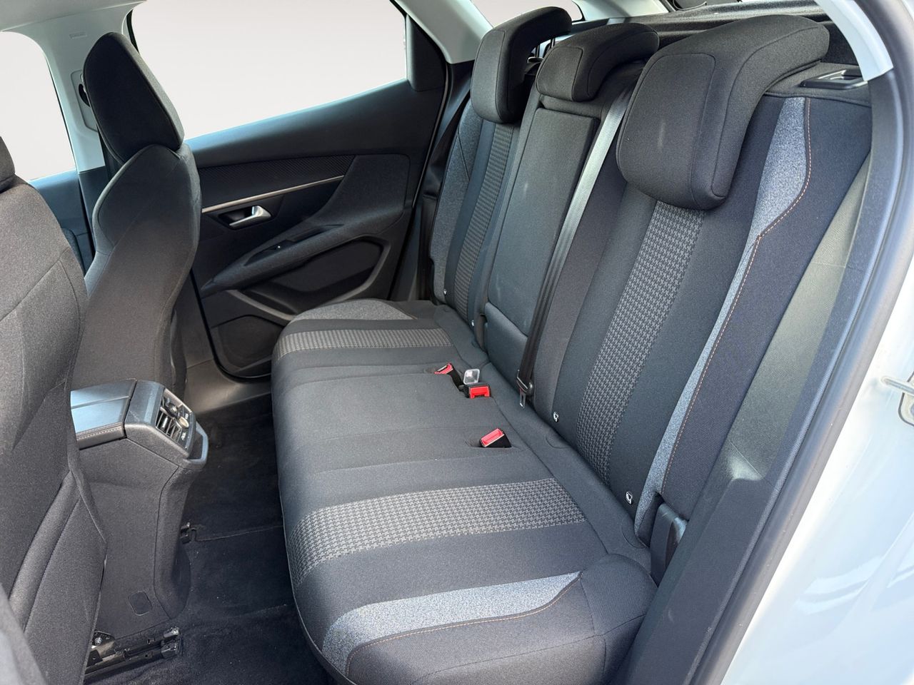 Foto Peugeot 3008 12