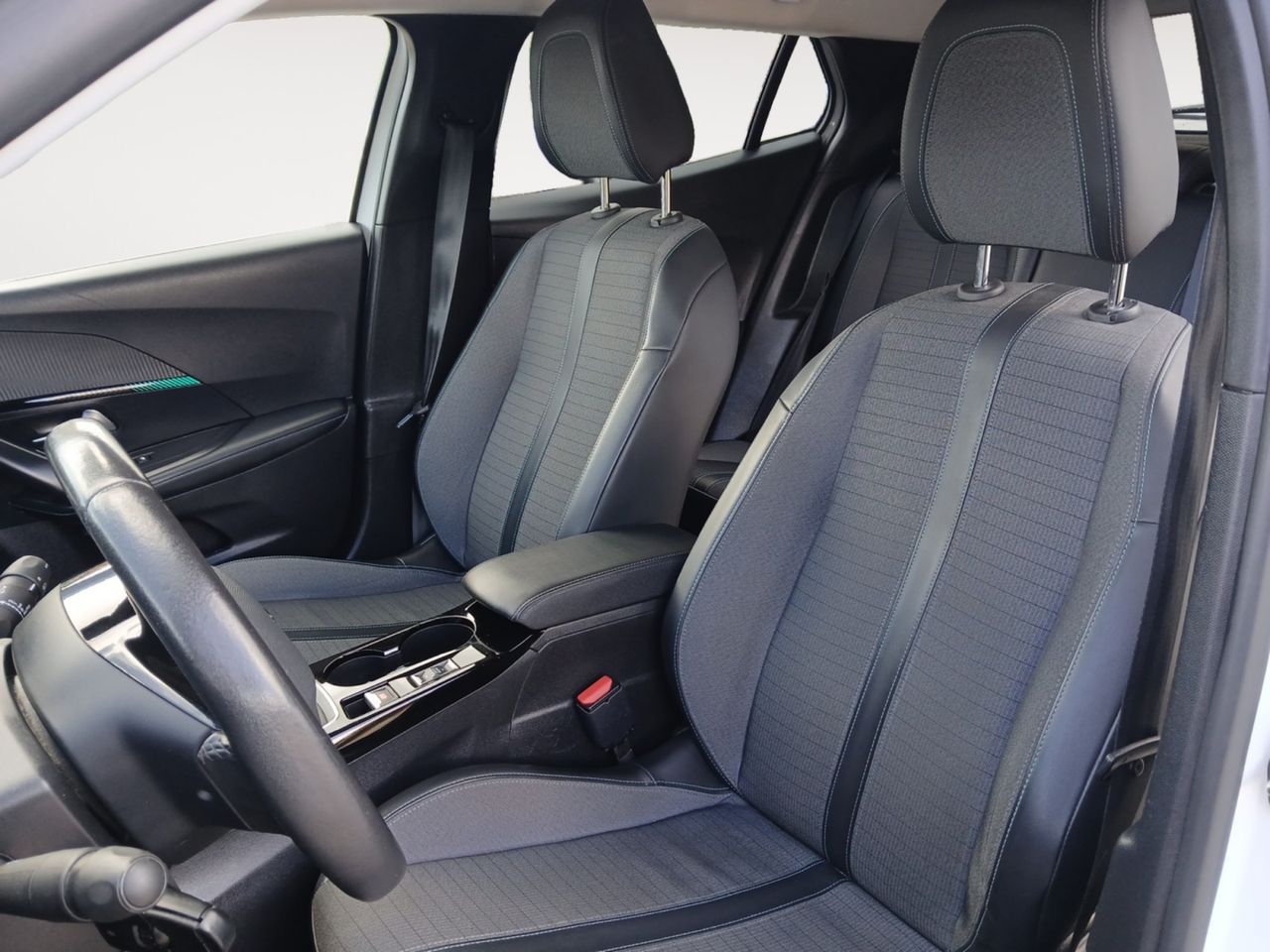 Foto Peugeot 2008 13