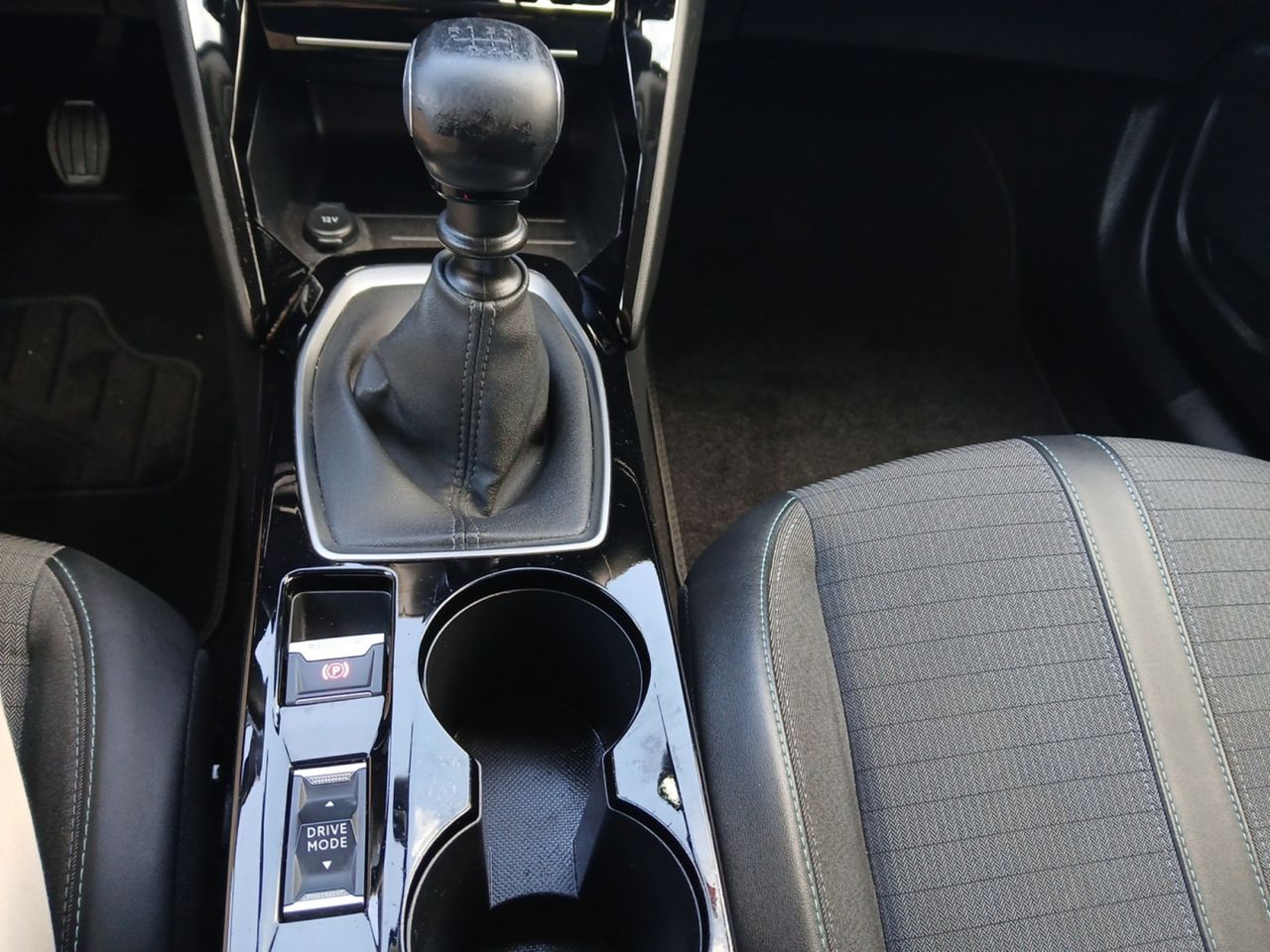Foto Peugeot 2008 18