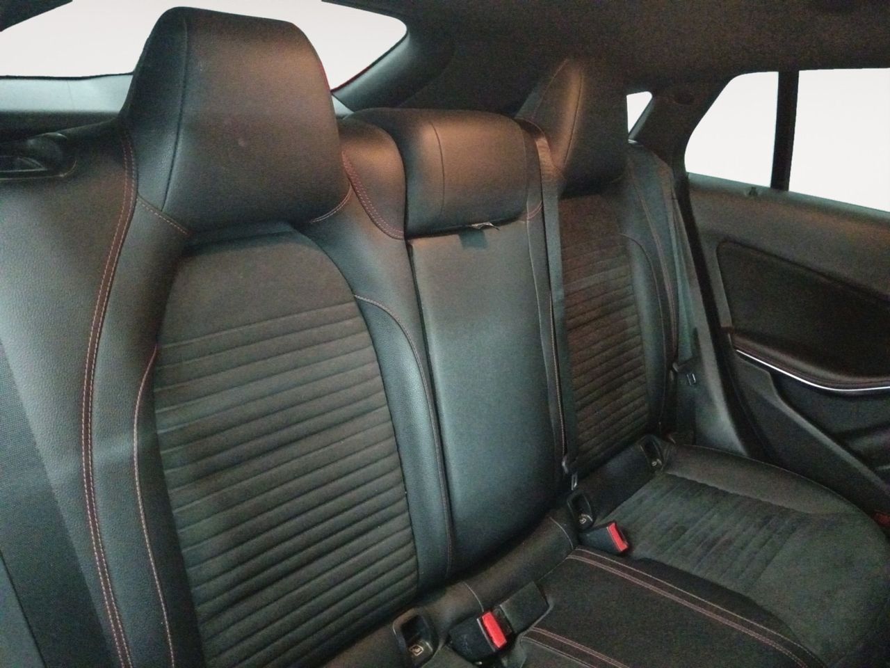 Foto Mercedes-Benz Clase CLA 9