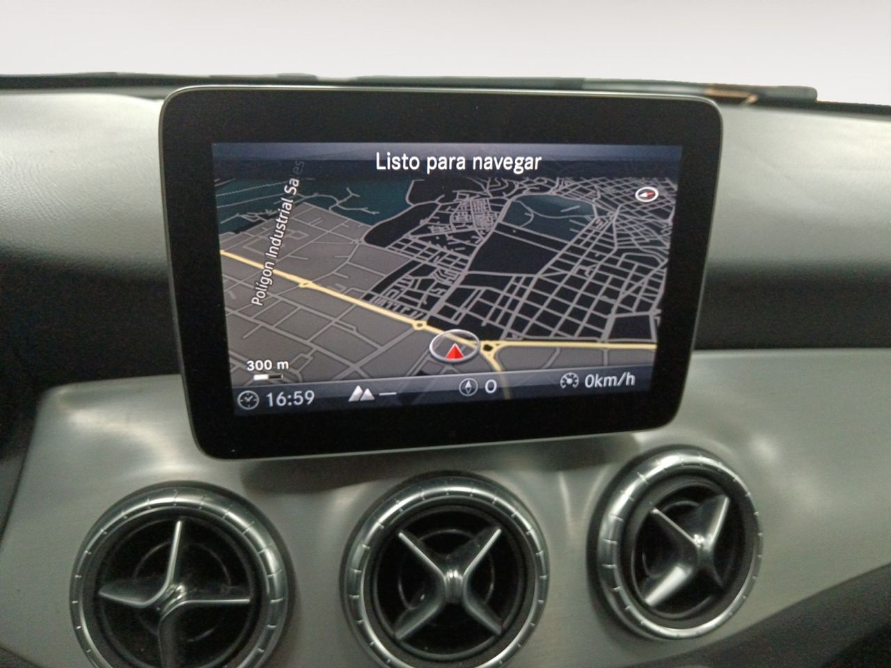 Foto Mercedes-Benz Clase CLA 15