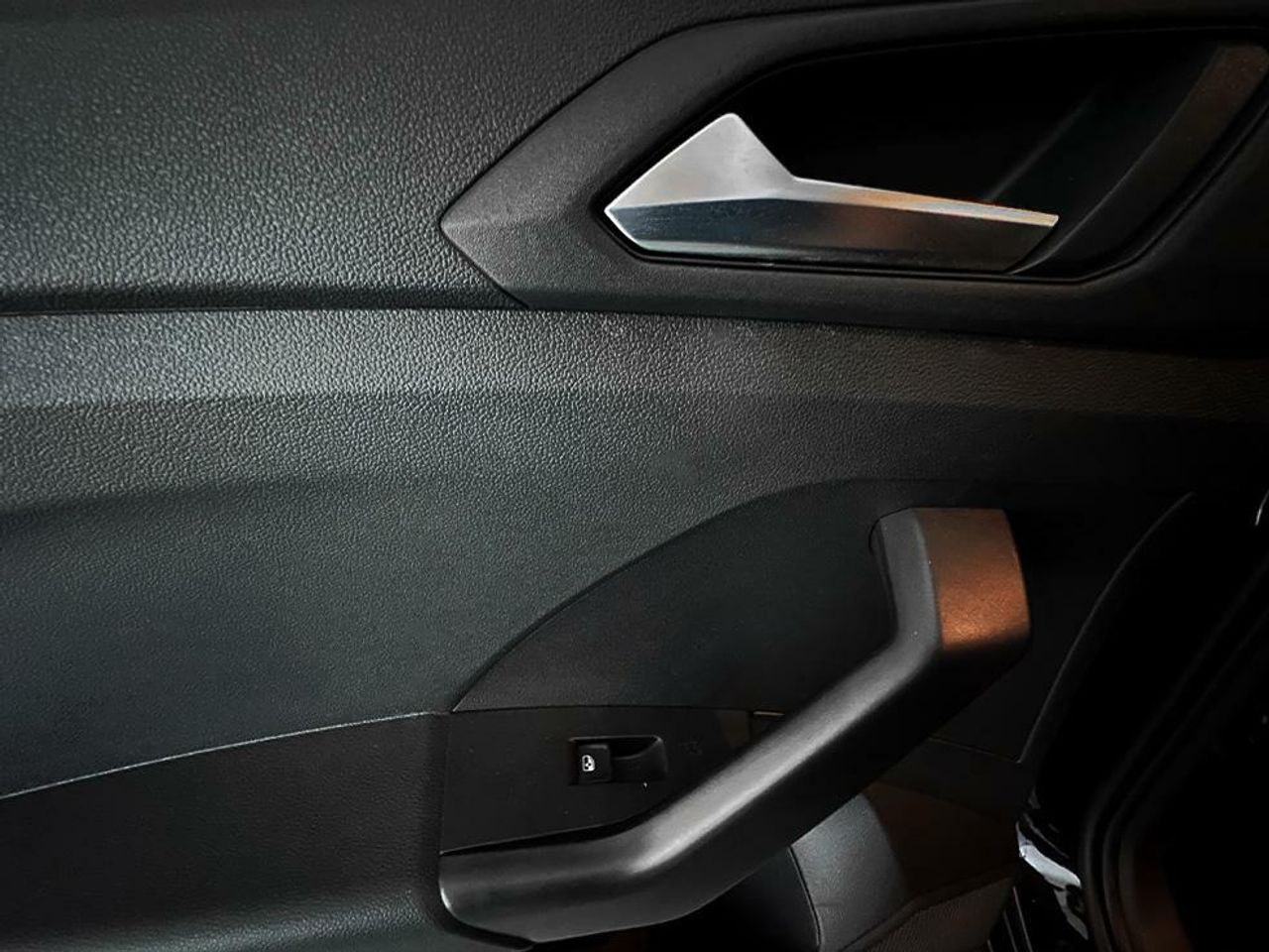 Foto Volkswagen T-Cross 18
