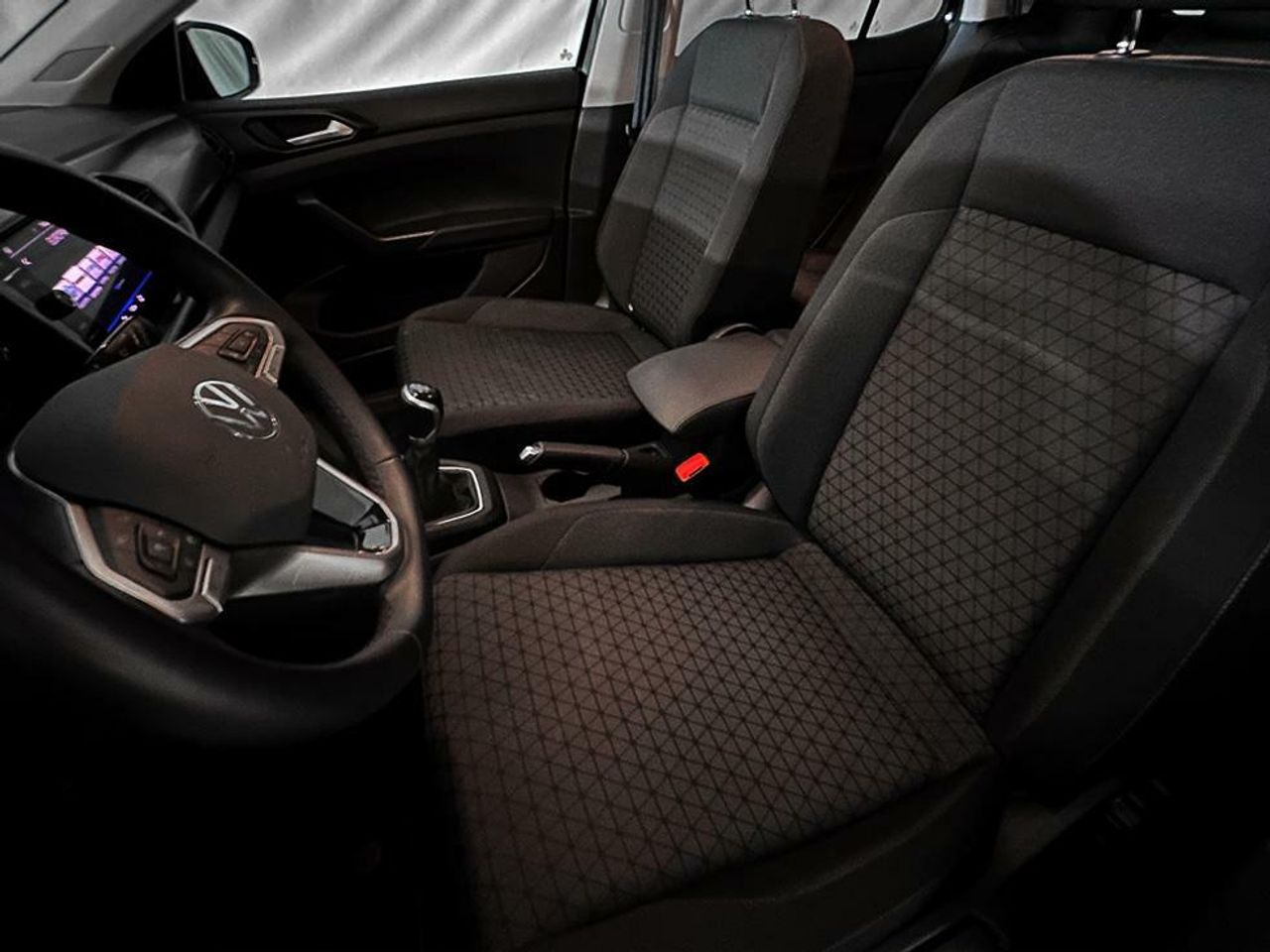 Foto Volkswagen T-Cross 19
