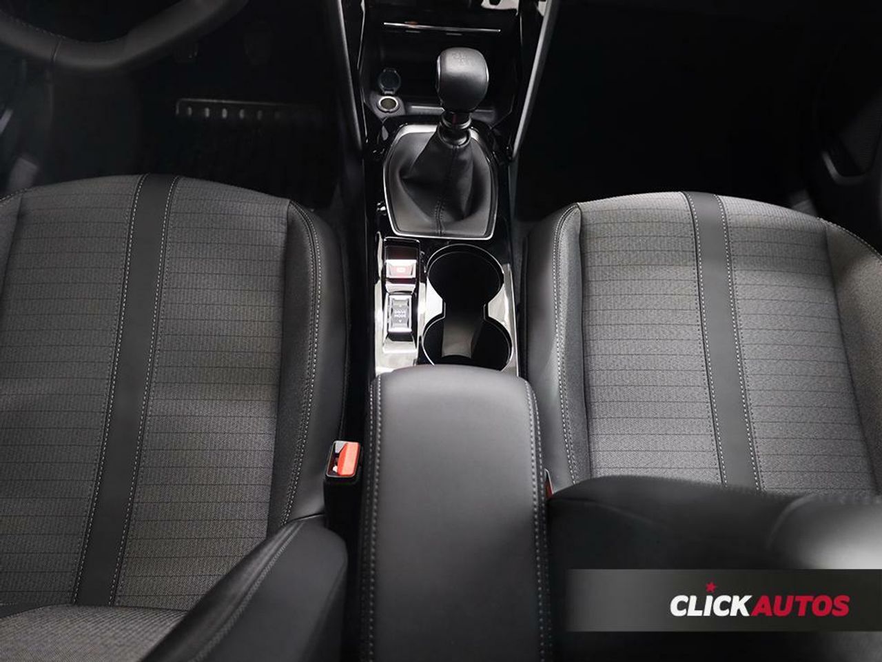 Foto Peugeot 2008 11