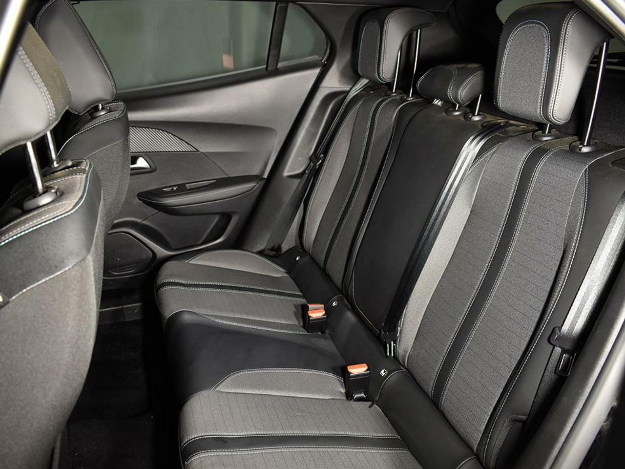 Foto Peugeot 2008 14