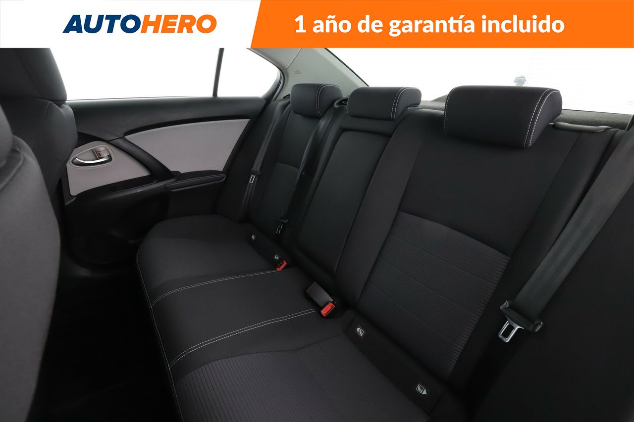 Foto Toyota Avensis 15
