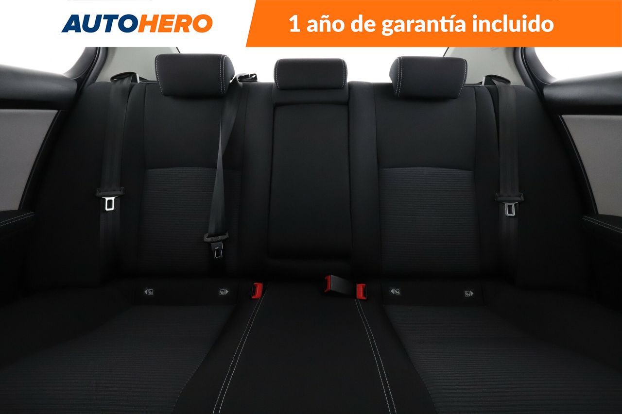 Foto Toyota Avensis 16