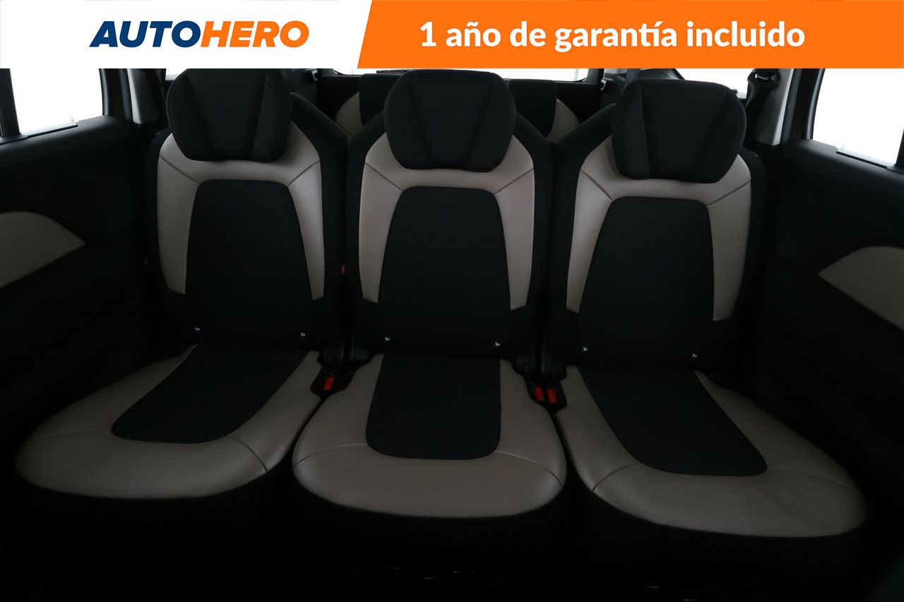 Foto Citroën C4 Picasso 16