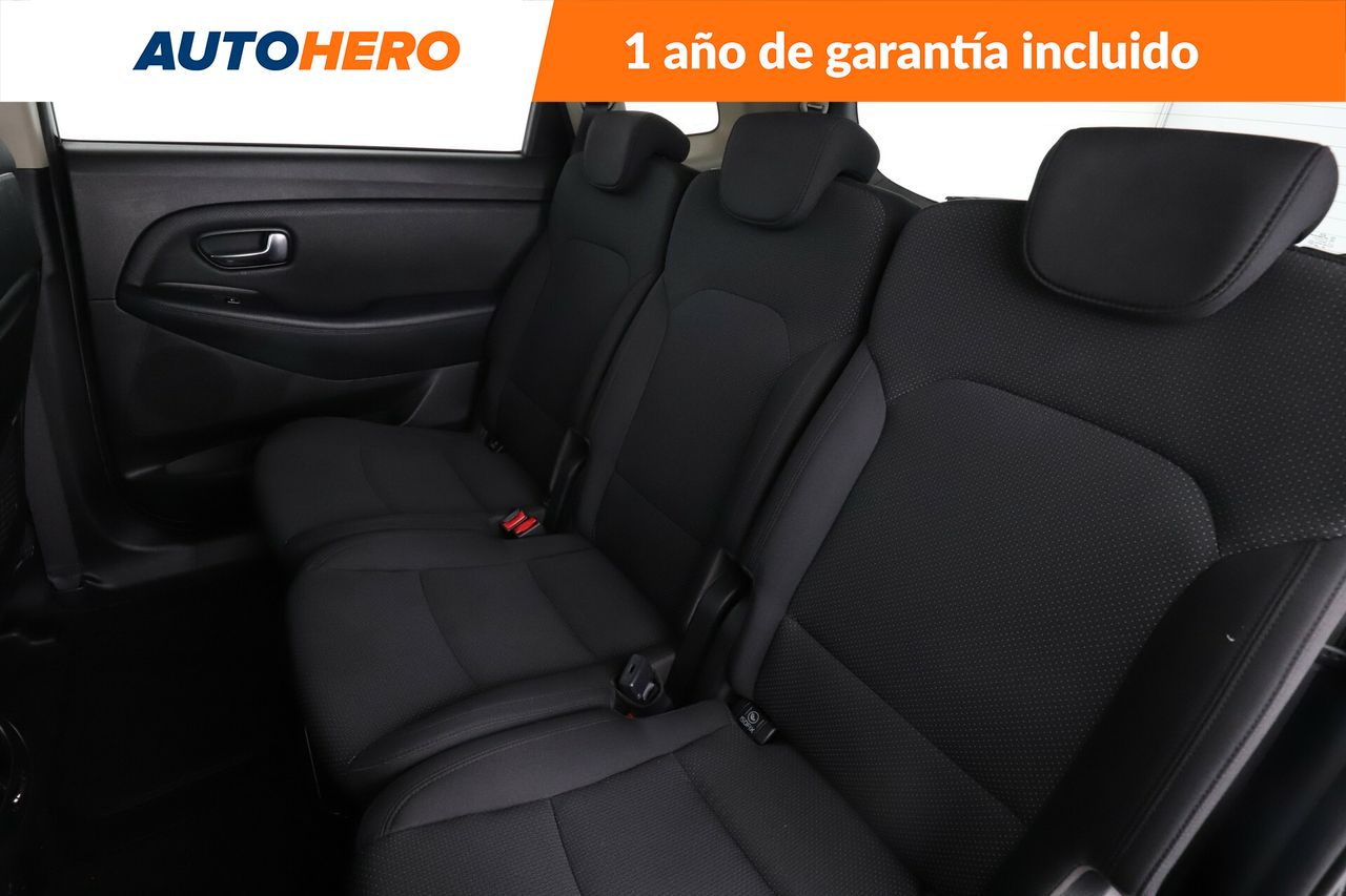 Foto Kia Carens 15