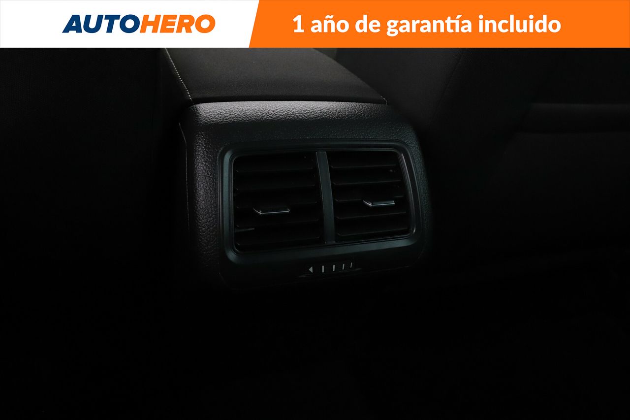 Foto Volkswagen Golf 29