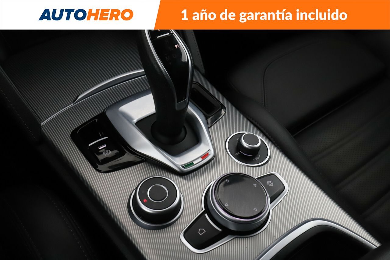 Foto Alfa Romeo Stelvio 26