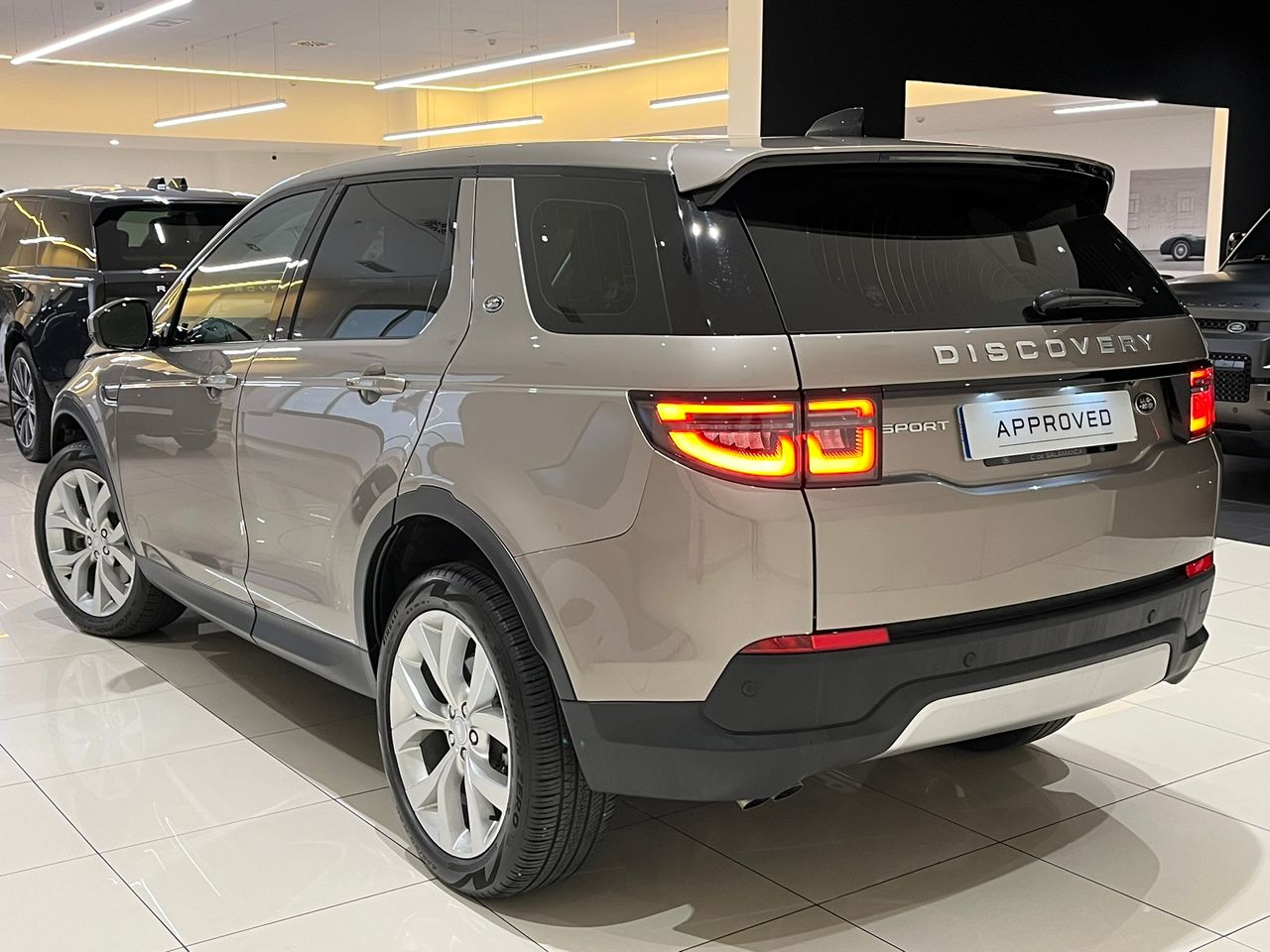 Foto Land-Rover Discovery Sport 12