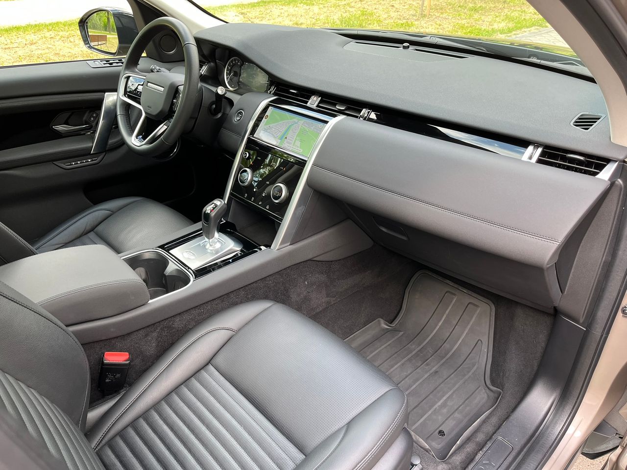 Foto Land-Rover Discovery Sport 26