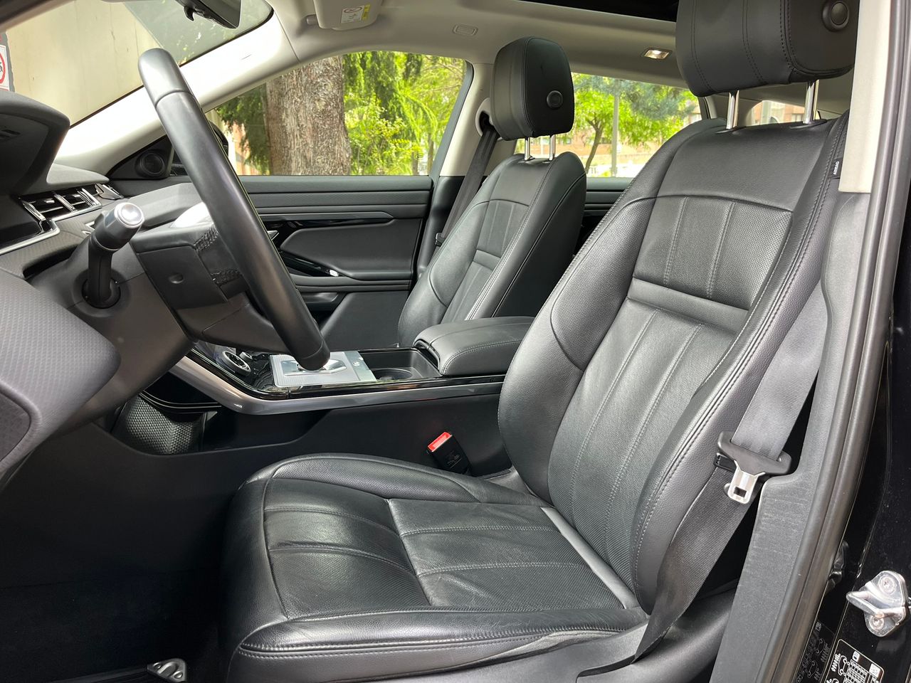 Foto Land-Rover Range Rover Evoque 26